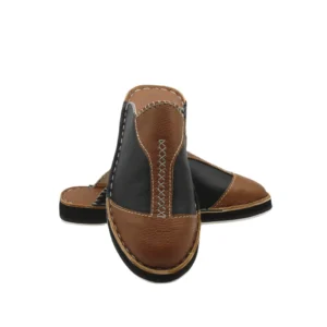 Babouche en cuir pour homme marron vue de face, fabrication artisanale marocaine